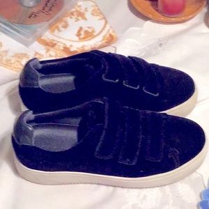 Navy Velvet Sandro Sneaker size 8 (39)